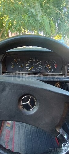 Mercedes 190-11