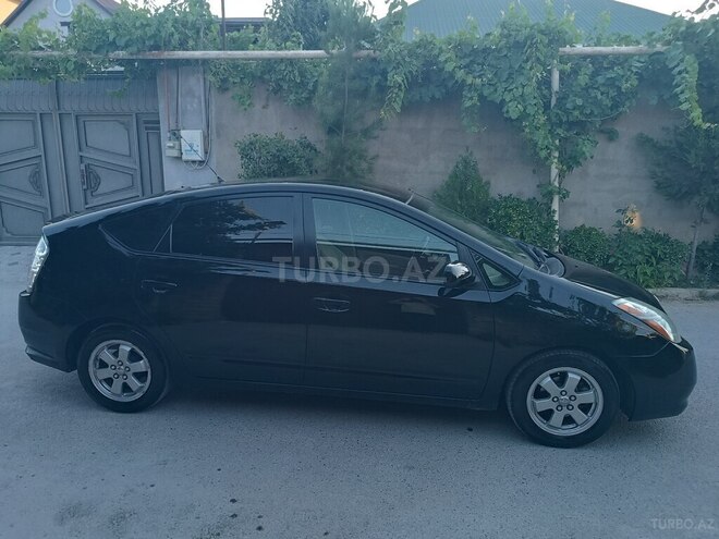 Toyota Prius-7