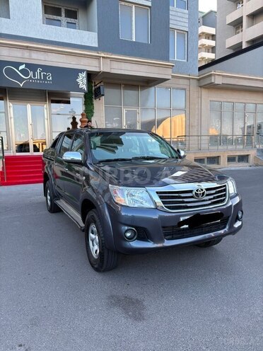 Toyota Hilux-6