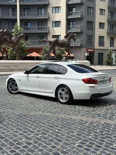 BMW 528-12