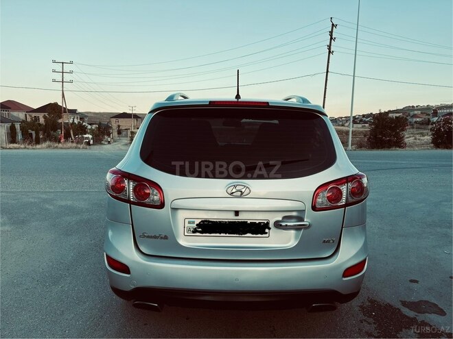Hyundai Santa Fe-5