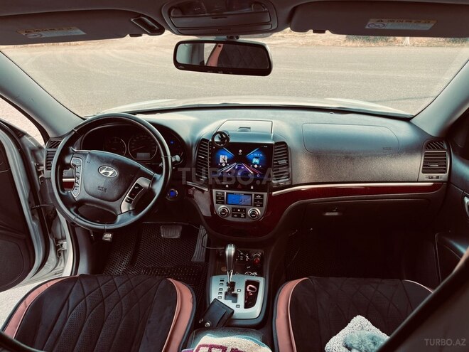 Hyundai Santa Fe-8