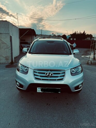 Hyundai Santa Fe-1