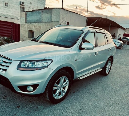 Hyundai Santa Fe-4