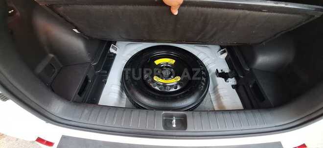 Hyundai Tucson-13
