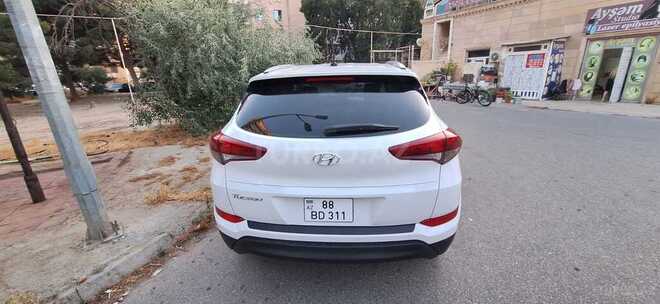 Hyundai Tucson-12