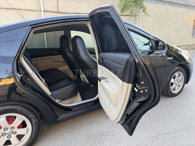 Toyota Prius-9