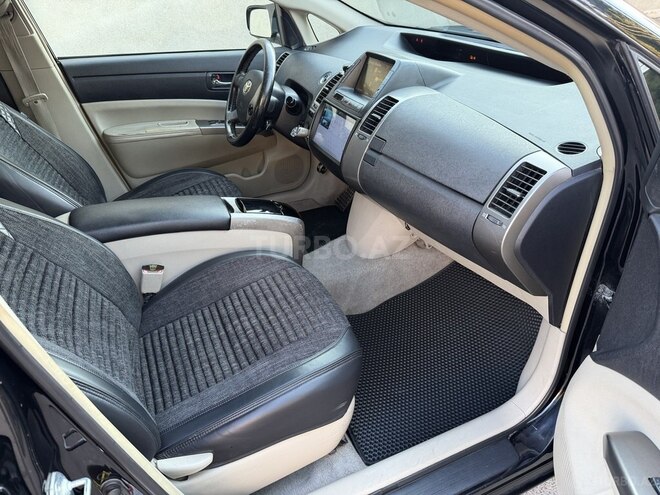 Toyota Prius-6