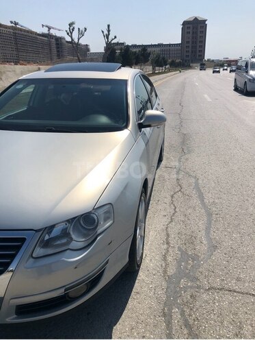 Volkswagen Passat-5