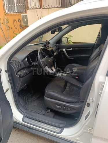 Kia Sorento-9