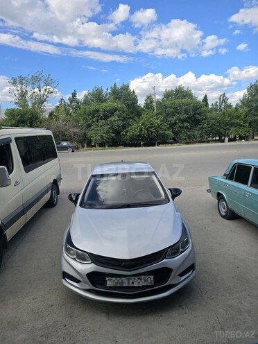 Chevrolet Cruze-1