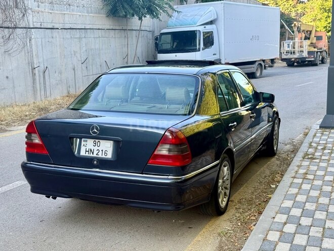Mercedes C 230-4