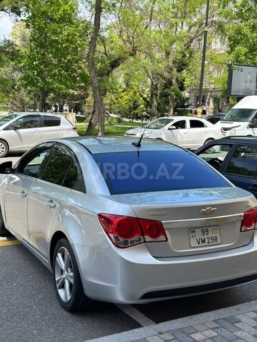 Chevrolet Cruze-8