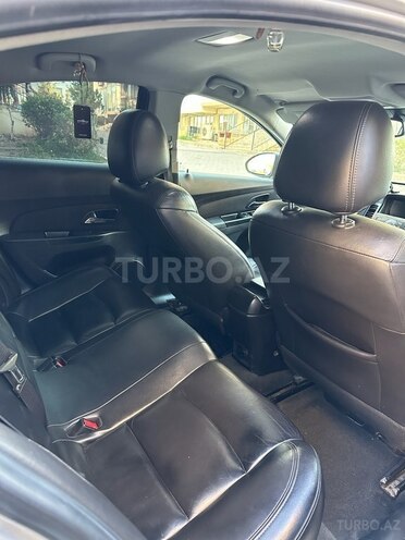 Chevrolet Cruze-5
