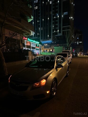 Chevrolet Cruze-10