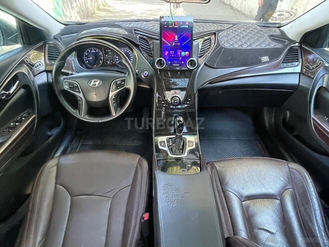 Hyundai Azera-9