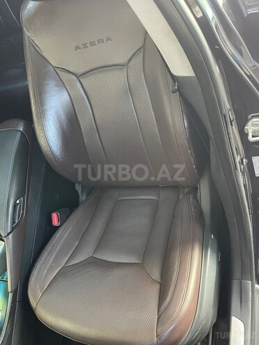 Hyundai Azera-11