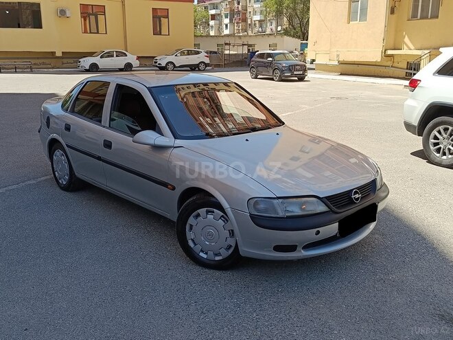 Opel Vectra-5
