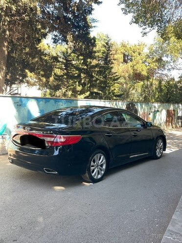 Hyundai Azera-5