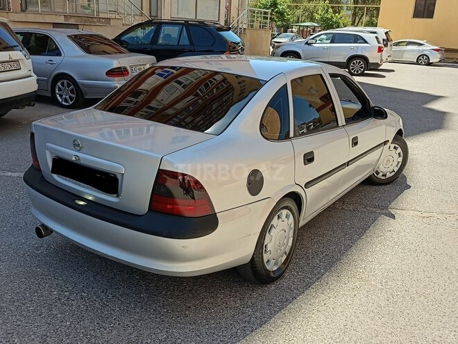 Opel Vectra-7