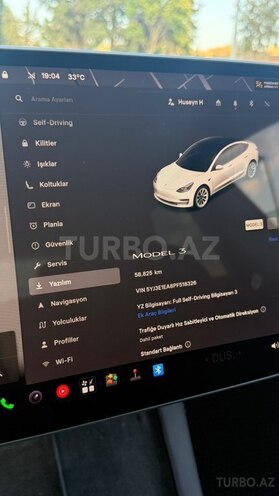 Tesla Model 3-9