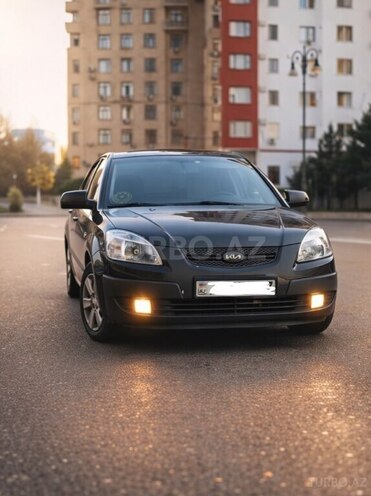 Kia Rio-1