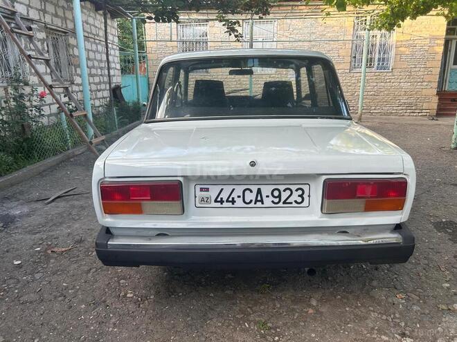 LADA (VAZ) 2107-2