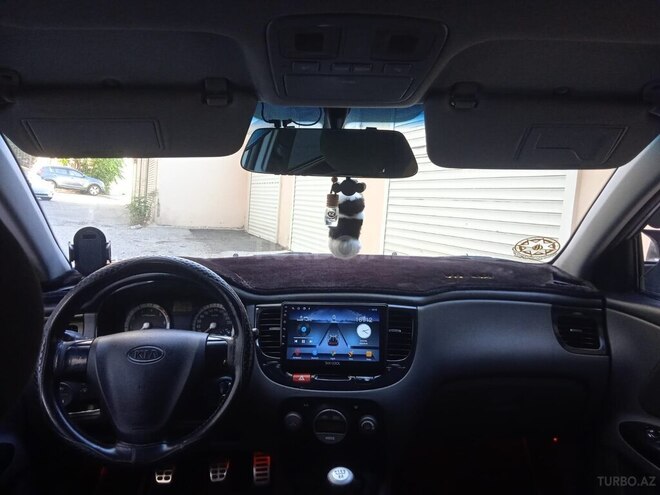 Kia Rio-4
