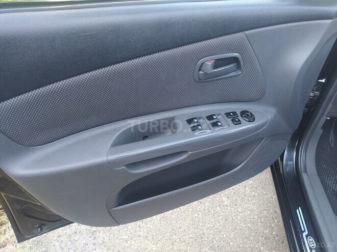 Kia Rio-6