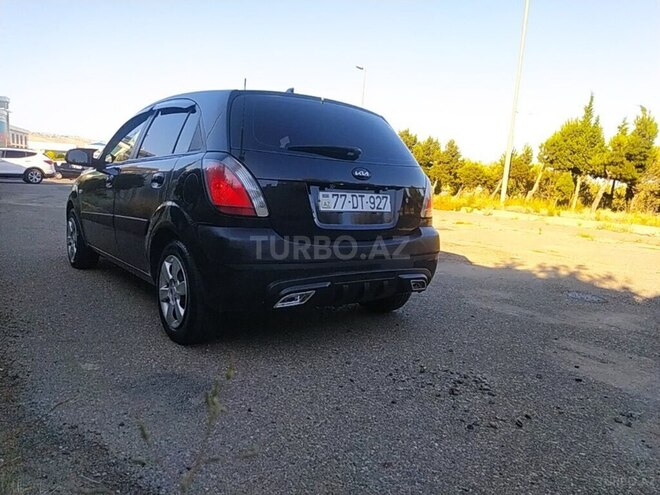 Kia Rio-11