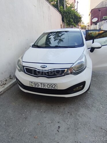 Kia Rio-5