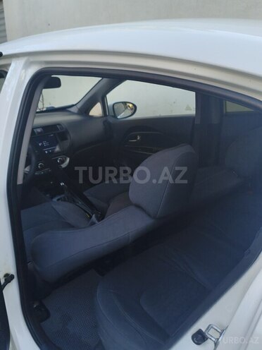 Kia Rio-7