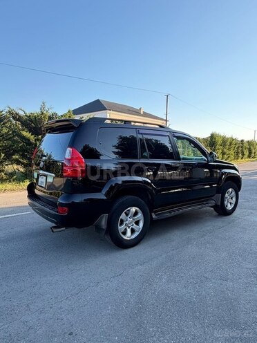 Toyota Land Cruiser Prado-4