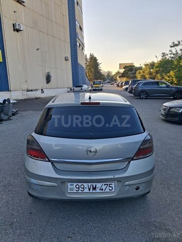 Opel Astra-2