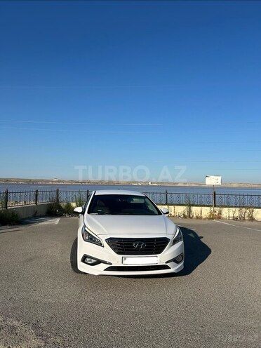 Hyundai Sonata-4
