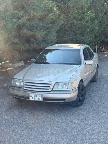 Mercedes C 220-1