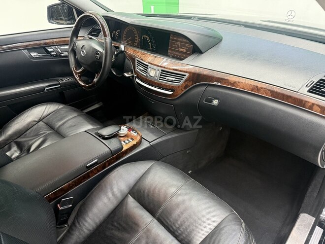 Mercedes S 500-11
