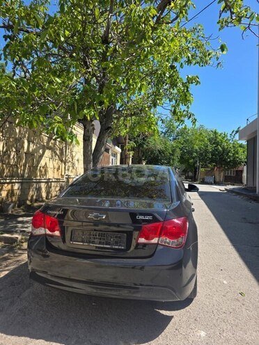 Chevrolet Cruze-2
