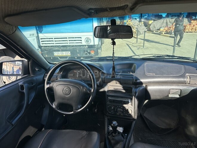 Opel Astra-3