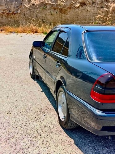 Mercedes C 200-9