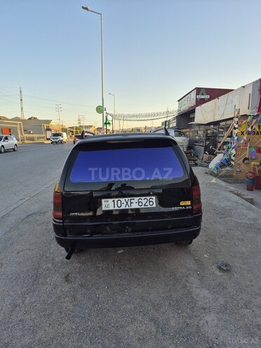Opel Astra-2