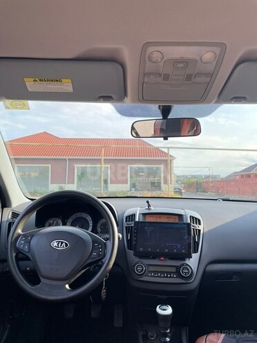 Kia Ceed-5