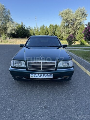 Mercedes C 240-1