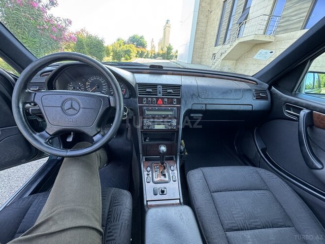 Mercedes C 240-8