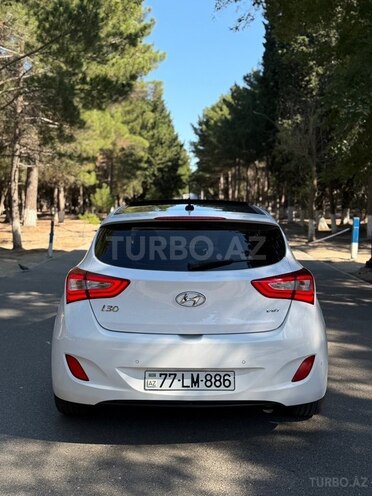 Hyundai i30-2