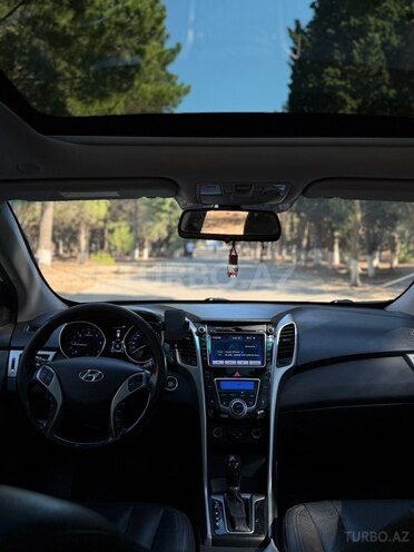 Hyundai i30-3