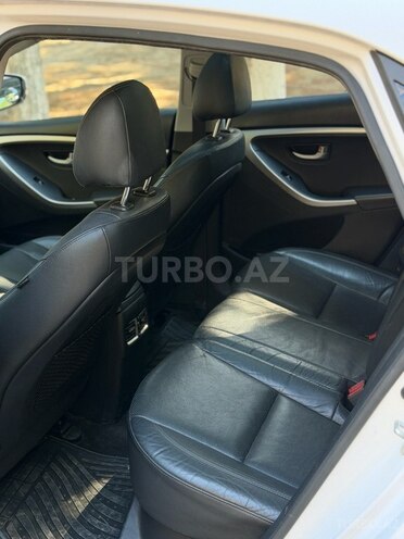Hyundai i30-6