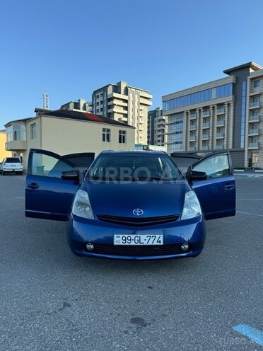 Toyota Prius-11