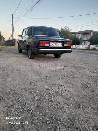 LADA (VAZ) 2107-2