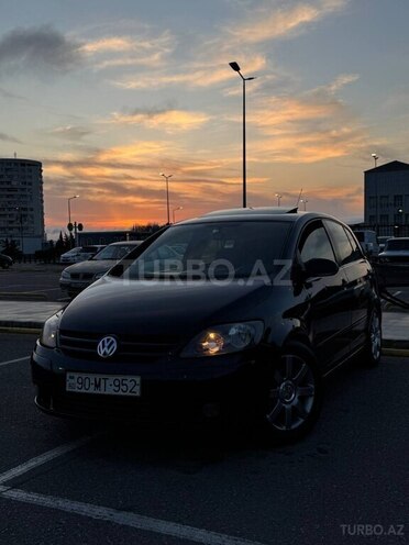 Volkswagen Golf Plus-1